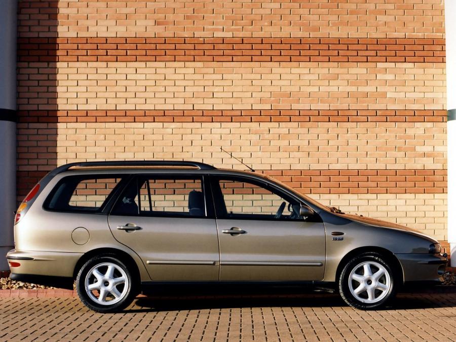  Fiat Marea Weekend 1996 года  (UK) (фото 6 из 9)